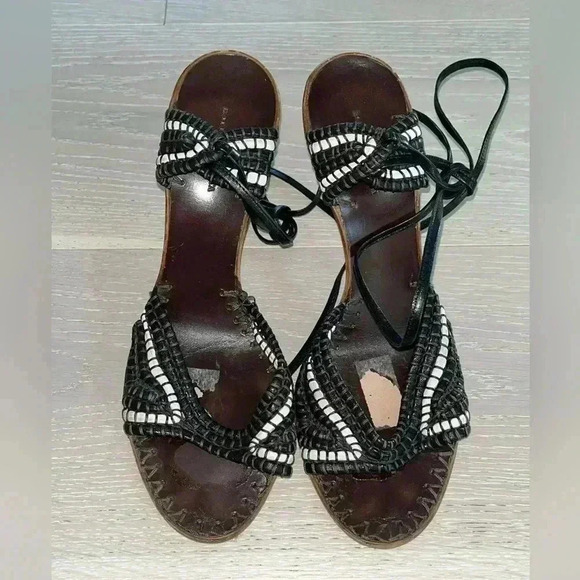 Bottega Veneta brown woven Lace Up sandal Heels sz 38
READ DESCRIPTION - Picture 2 of 10